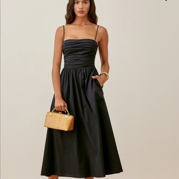 Reformation Dresses & Skirts - Reformation Lissa Dress in Black *NEW*